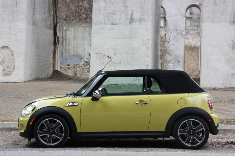  Mini Cooper S Cabrio 2009 года  (фото 129 из 130)